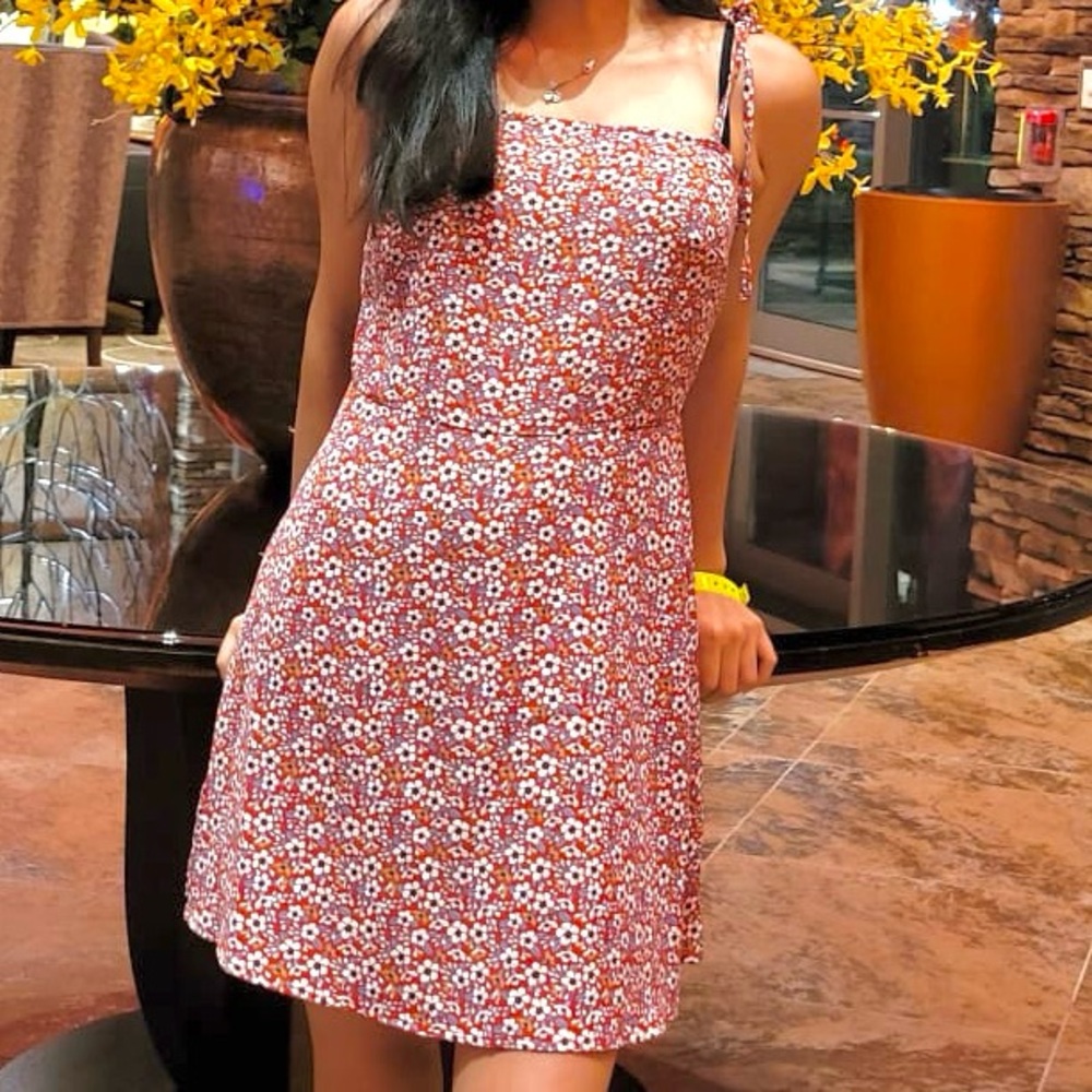 Mini flowly dress